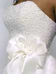 Свадебное платье с жемчугом